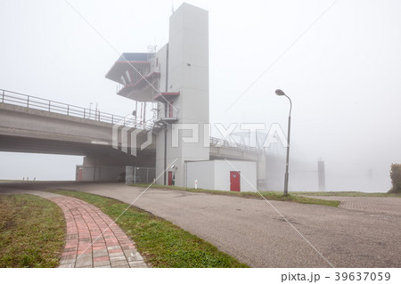 an froggy bridge 39637059