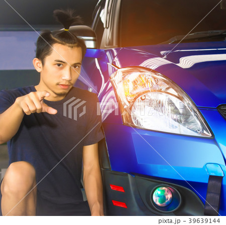 Asian man with car 39639144