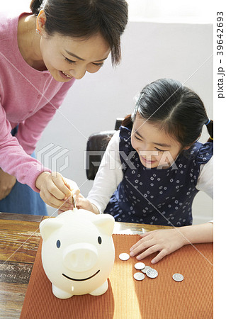 コイン 貯金箱 ママ 39642693