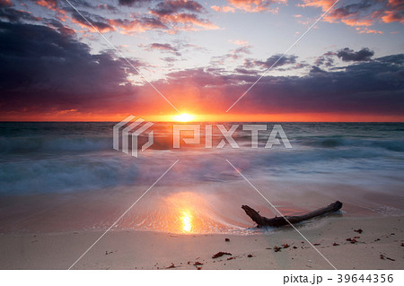 Sunrise in Cancun Mexico with sun rays coming 39644356