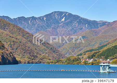 山梨県 秋の広瀬湖と木賊山 山梨県 秋の広瀬湖と木賊山 39647179