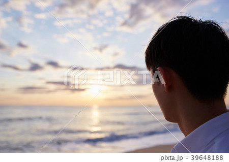 海 夕焼け 考え 39648188