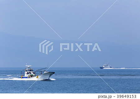 三池港　帰港する漁船、 39649153