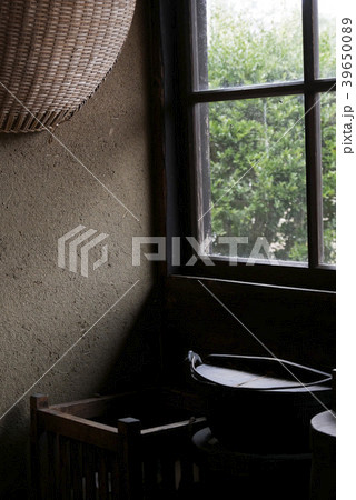 屋内の風景写真 南部曲がり家の台所　岩手の南部曲がり家 昔の鍋釜　風薫る南部曲がり家 39650089