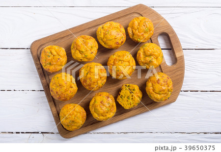 Homemade baked muffins with cheese 39650375