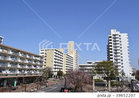 東京都 玉川上水駅北口の街並み 東京都 玉川上水駅北口の街並み 39652207