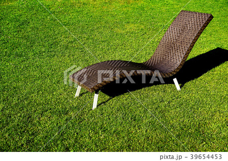 Rattan sunbed 39654453