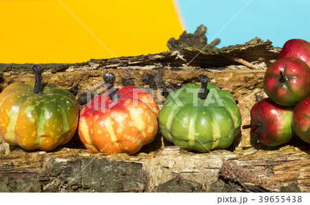Decoration - pumpkins apples on old wood 39655438