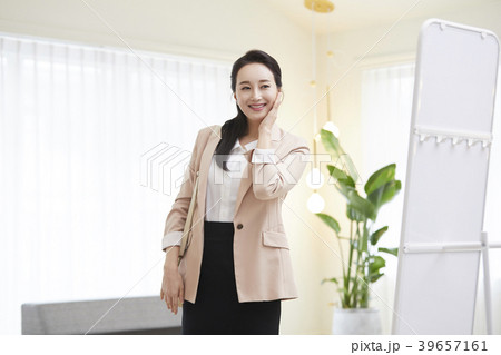鏡 女性 女 39657161