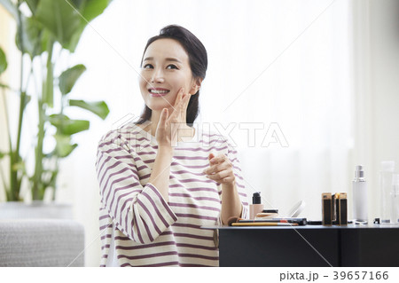 女性 女 女の子 39657166