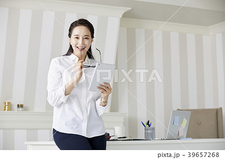 女性 女 女の子 39657268