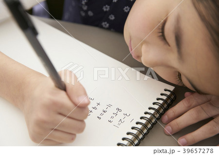 勉強 少女 子供 39657278
