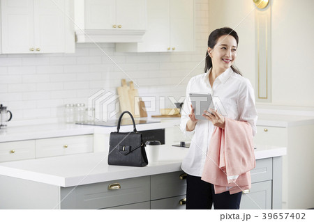 女性 女 女の子 39657402