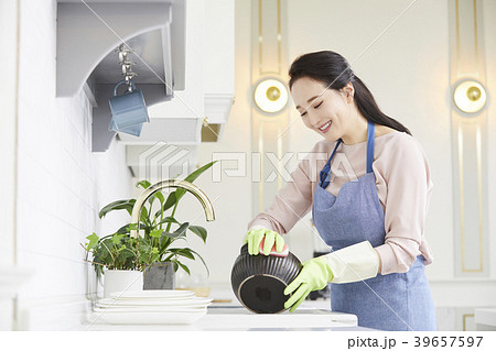 笑顔 微笑 微笑み 39657597