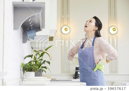 歌詞 家事 頭持ち上げる 39657617