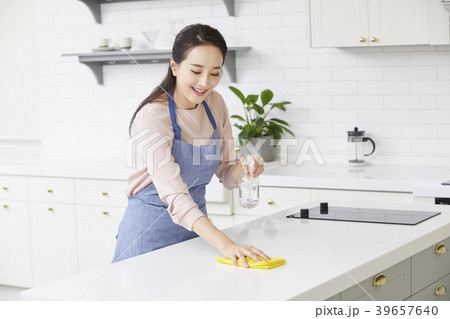 キッチン 台所 主婦 39657640