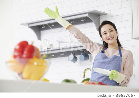 笑顔 微笑 微笑み 39657667