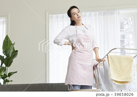 洗濯物干し 物干し台 主婦 39658026