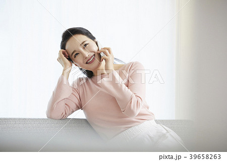 笑顔 微笑 微笑み 39658263