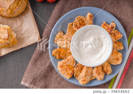 Delish chicken popcorn with garlic dip 39658662