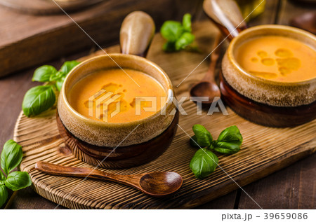 Vegetable tomato soup delish 39659086