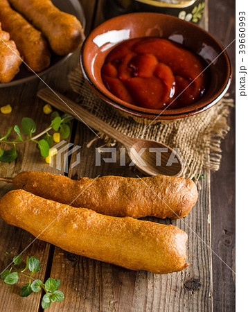 Delicious corndog Delicious corndog 39660993