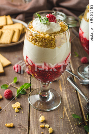 Inverted cheesecake dessert in glass Inverted cheesecake dessert in glass 39661465
