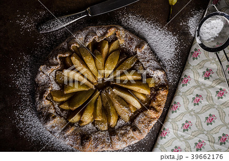 Sweet pear pie Sweet pear pie 39662176