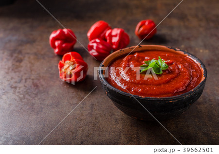 Hot sauce from chilli peppers 39662501