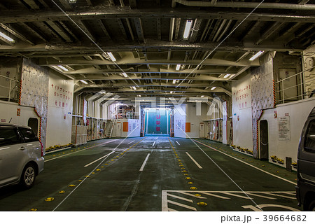 愛媛　国道九四フェリー　車輌甲板 39664682