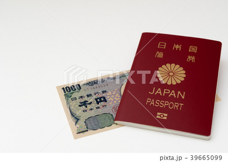 パスポートと千円札 パスポートと千円札 39665099