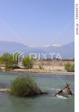 【山梨県】信玄堤の聖牛と南アルプス 39668979