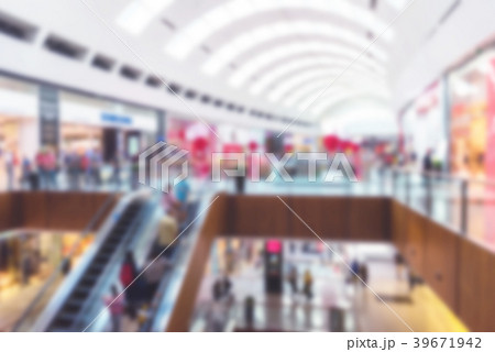 Blurred image of Shopping Mall Blurred image of Shopping Mall 39671942