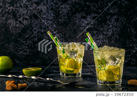Fresh lime cocktail with ice, selective focus. 39672850
