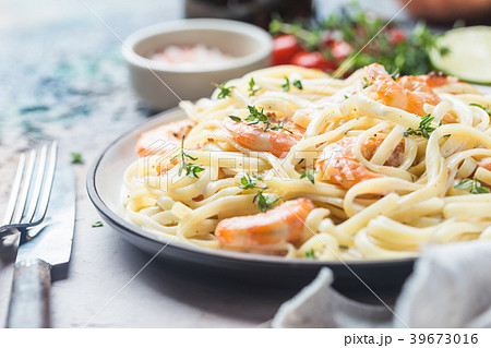 Italian pasta fettuccine 39673016