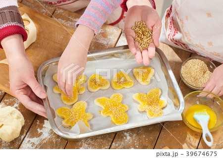 raw cookies in baking tray, sweet food concept raw cookies in baking tray, sweet food concept 39674675