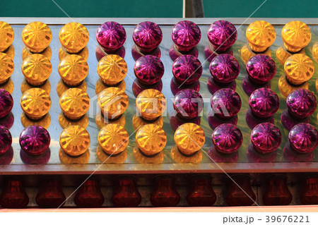 color bulbs texture 39676221