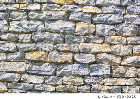 old stone wall 39676810