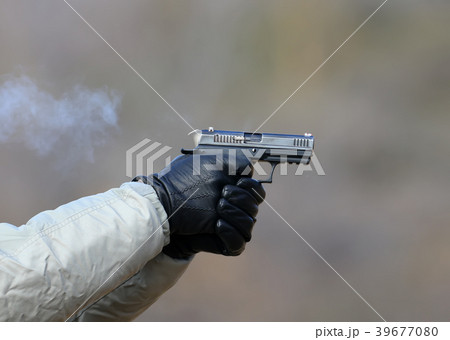 Pictures of pistol shooting Pictures of pistol shooting 39677080