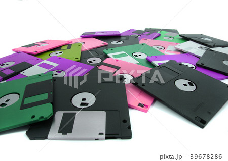 color fdd disks isolated 39678286