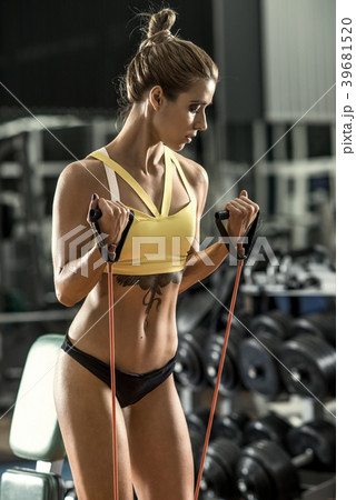 fitness woman 39681520