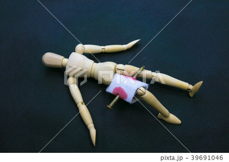 傷ついた人 39691046