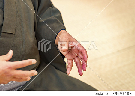 日本の楽しい落語話 日本の楽しい落語話 39693488