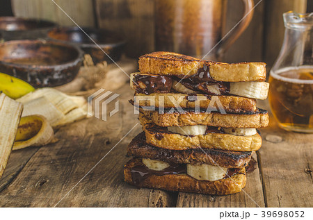 French toast filled banana and chocolate 39698052