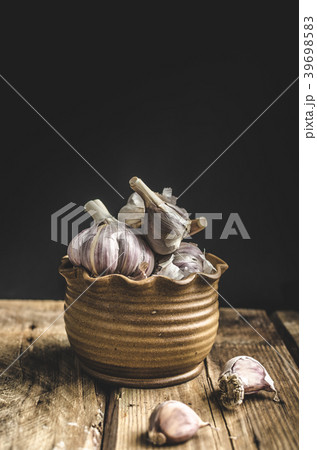 Homemade bio garlic Homemade bio garlic 39698583