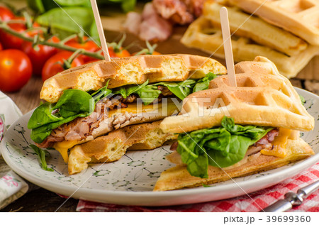 Waffles sandwich Waffles sandwich 39699360