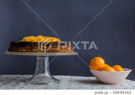 Orange cake with honey 39699362