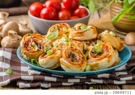 Pizza snails puff pastry 39699711