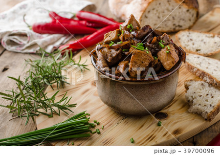 Teriyaki chicken with bread Teriyaki chicken with bread 39700096