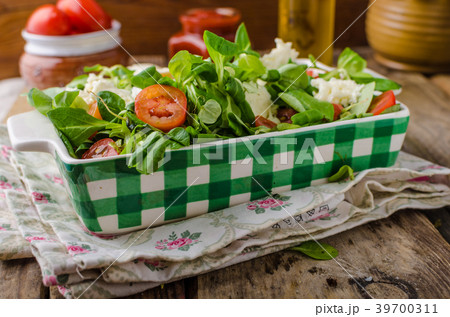 Fresh spring salad Fresh spring salad 39700311